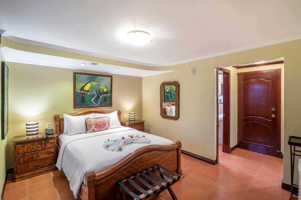 Hotel Casa Roland Golfito Resort Szoba fotó
